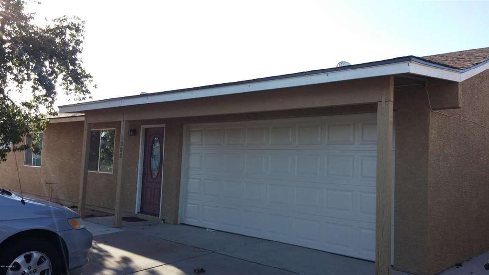 2902 E Michigan Ave, Phoenix, AZ 85032 - photo 1