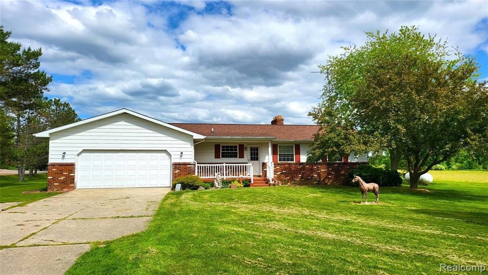 2166 Sheridan Rd, Flushing, MI 48433 - photo 1