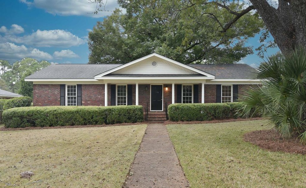2013 Robinhood Rd, Albany, GA 31707 - photo 1