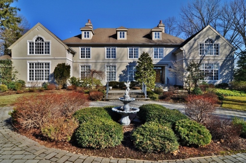 24 Chestnut Ridge Rd, Saddle River, NJ 07458 - photo 1