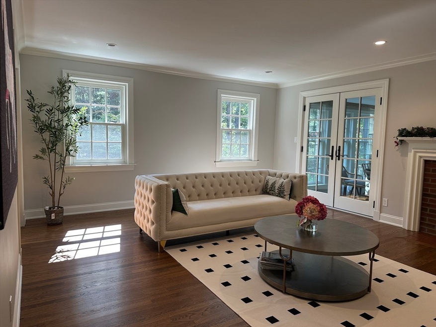 30 Lantern Ln, Weston, MA 02493 - photo 1