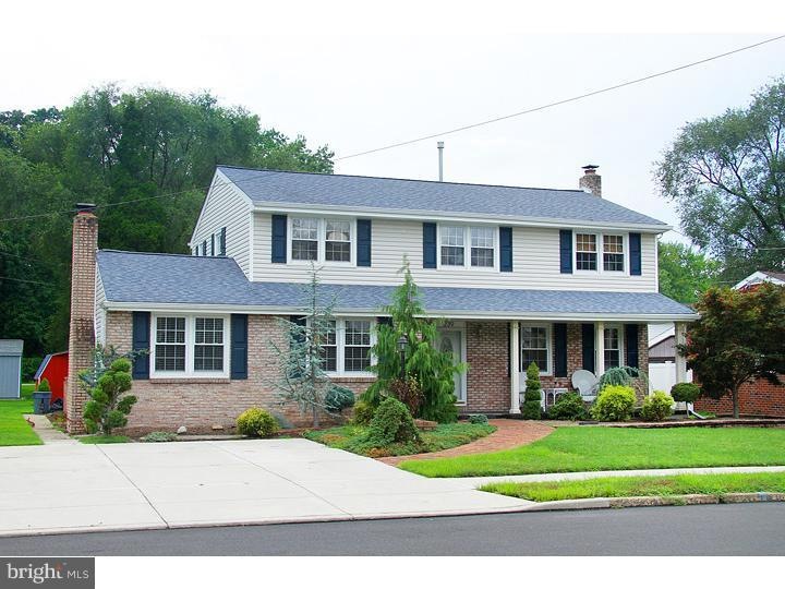 239 Carson Ave, Gibbstown, NJ 08027 - photo 1