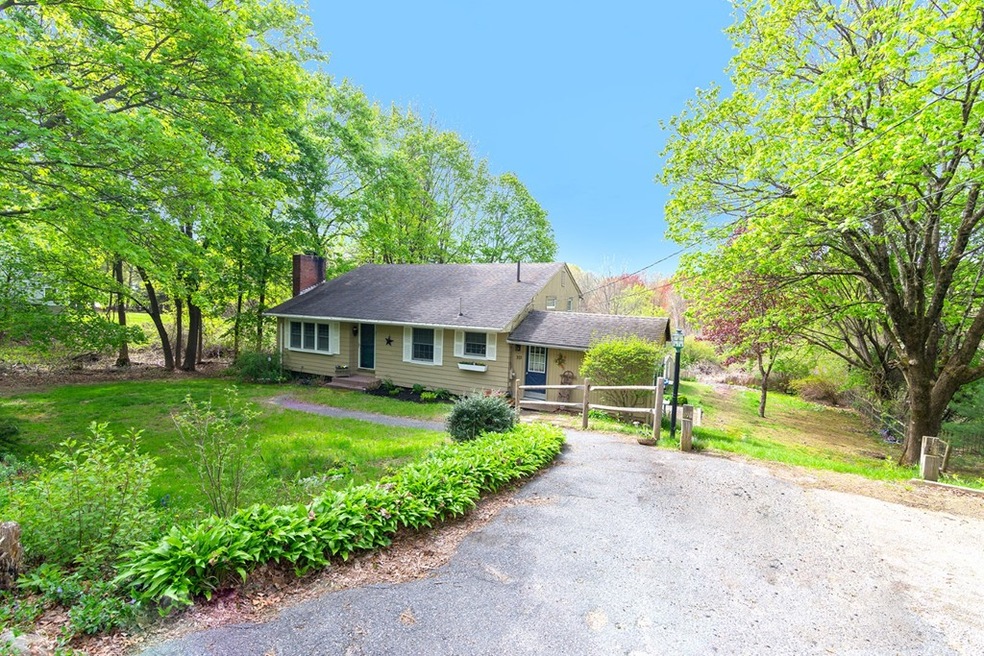 212 Curve St, Millis, MA 02054 - photo 1