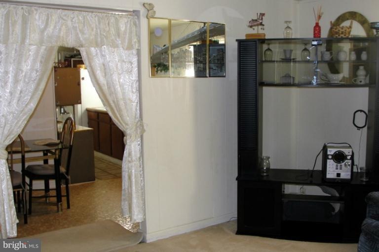 205 N Lynchburg St, Chestertown, MD 21620 - photo 1