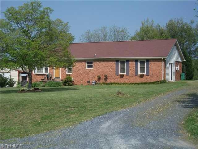 1738 Poole Town Rd, Asheboro, NC 27205 - photo 1