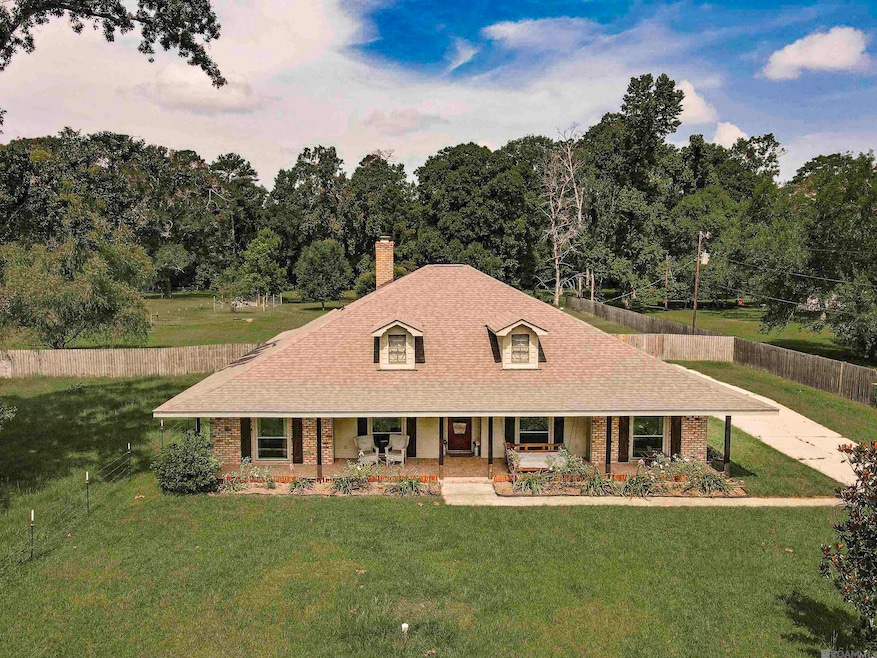 15725 El Ranchitos Ave, Pride, LA 70770 - photo 1