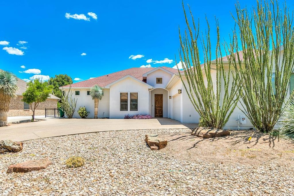 2001 Valleyview Dr, San Angelo, TX 76904 - photo 1