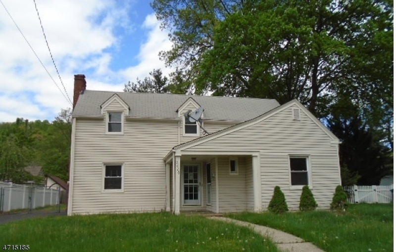 2425 Richelieu Place, Scotch Plains, NJ 07076 - photo 1