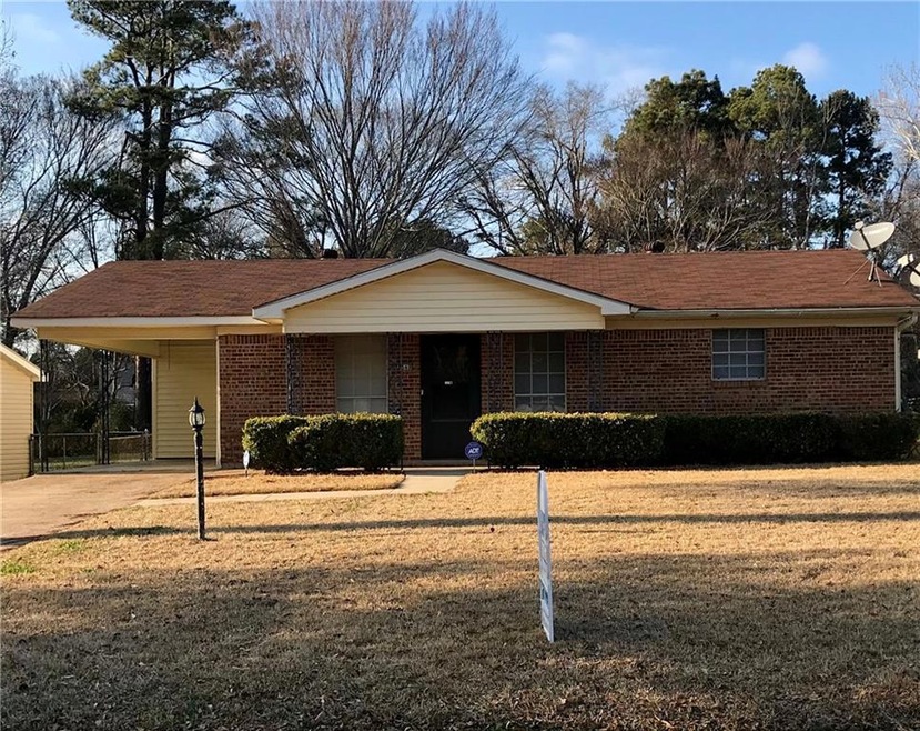 2540 Crape Myrtle Street. Charming curb appeal.