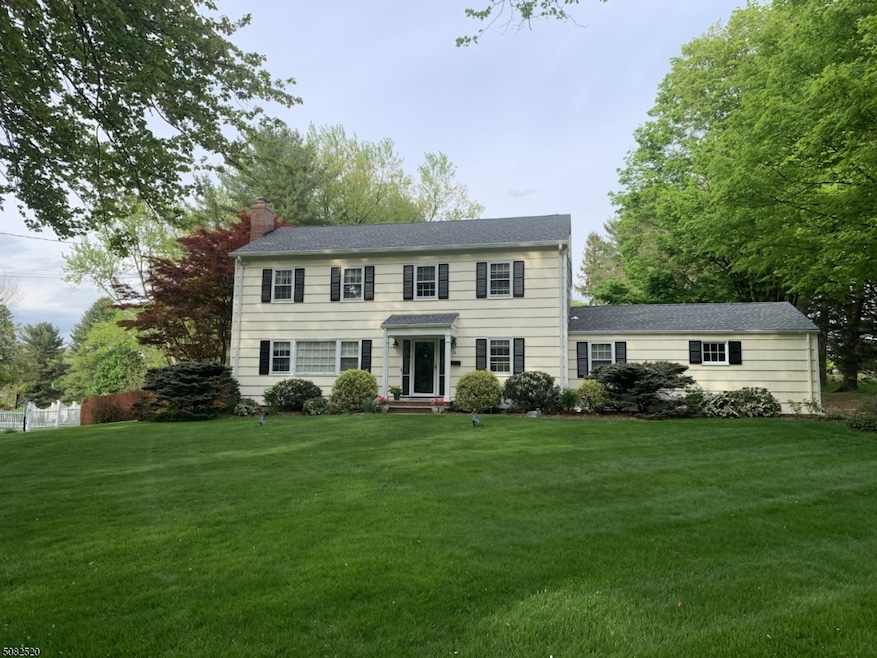 13 Deerfield Rd, Mendham, NJ 07945 - photo 1
