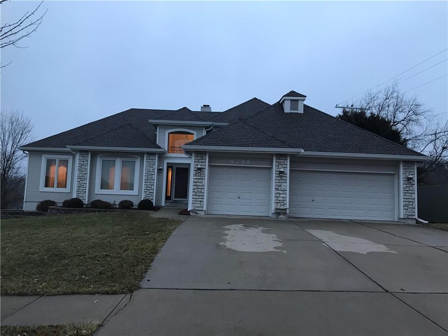 Stunning 1 1/2 Story !  Custom built by current owner.   Lovingly maintained this was the owners dream home! Now it can be yours!   Over 1/2 ACRE lot - butting up to common area.