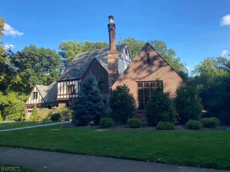 386 N Wyoming Ave, South Orange, NJ 07079 - photo 1