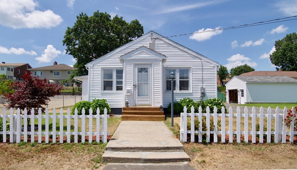 171 Pine St, Ludlow, MA 01056 - photo 1