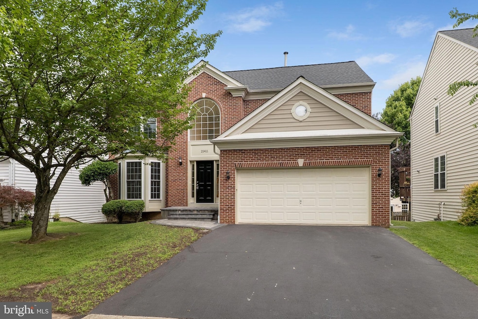 Pending $749,990