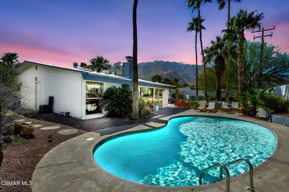 1102 E Adobe Way