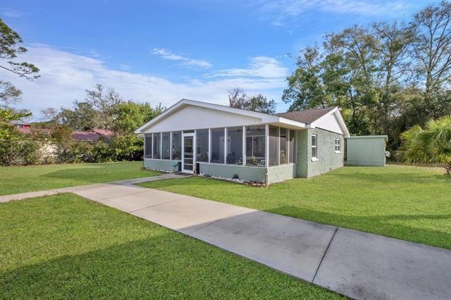 506 W 1st St, Carrabelle, FL 32322 - photo 1