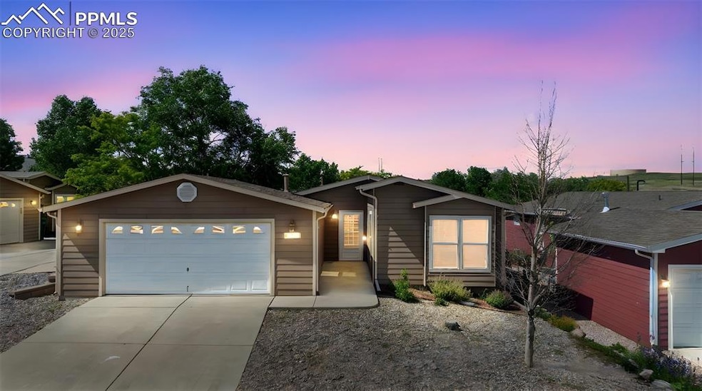 7753 Grosbeak Point, Colorado Springs, CO