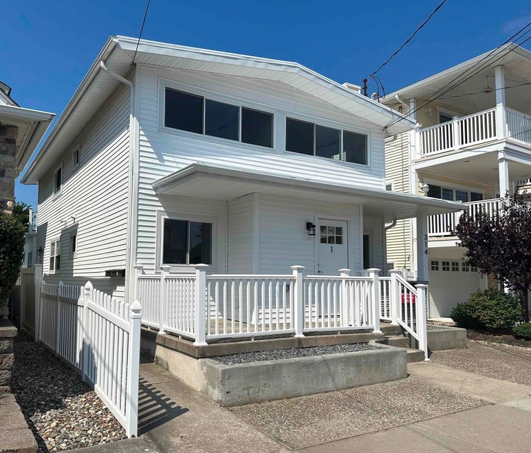 314 W Cresse Ave unit 2, Wildwood, NJ 08260 - photo 1