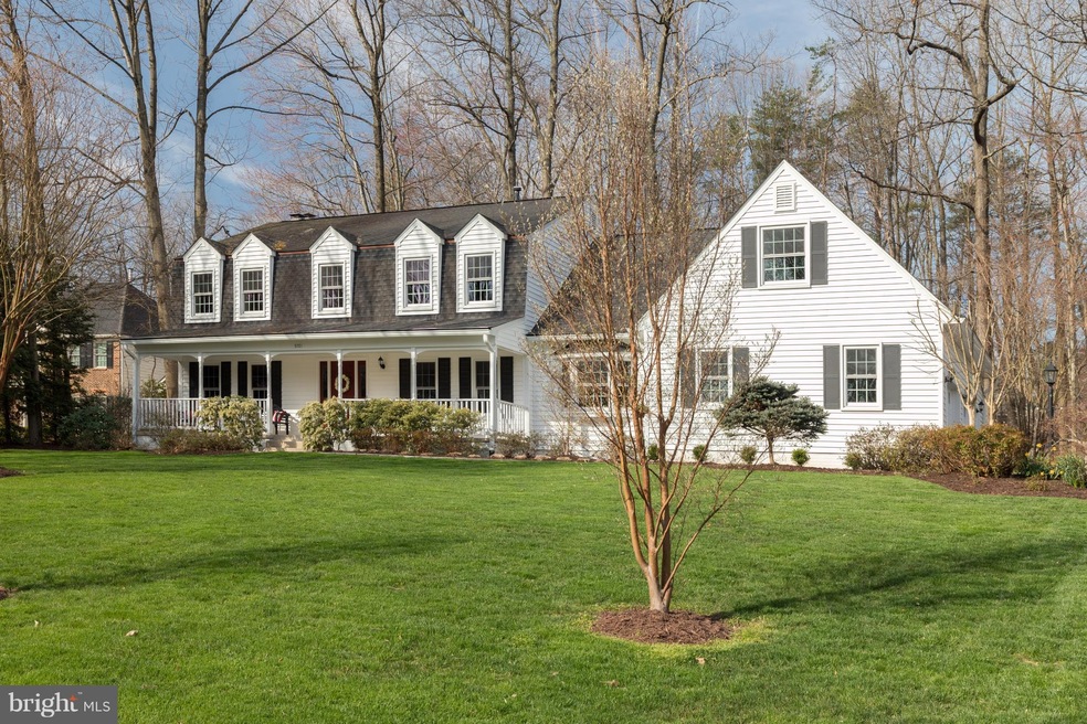 9701 S Park Cir, Fairfax Station, VA 22039 - photo 1