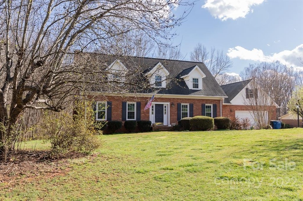 2610 Fines Creek Dr, Statesville, NC 28625 - photo 1