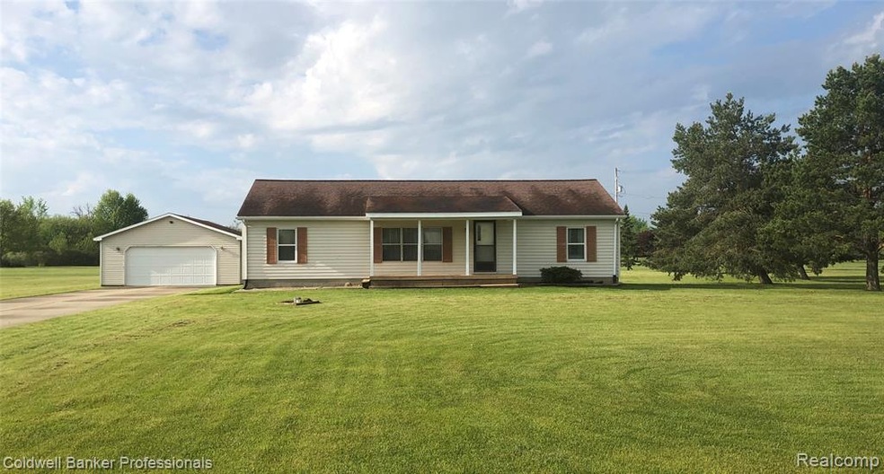 8471 Cook Rd, Swartz Creek, MI 48473 - photo 1