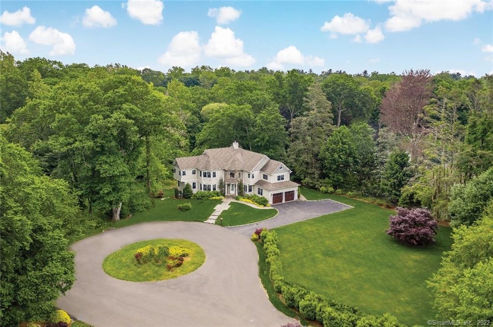 11 Queens Ln, Darien, CT 06820 - photo 1