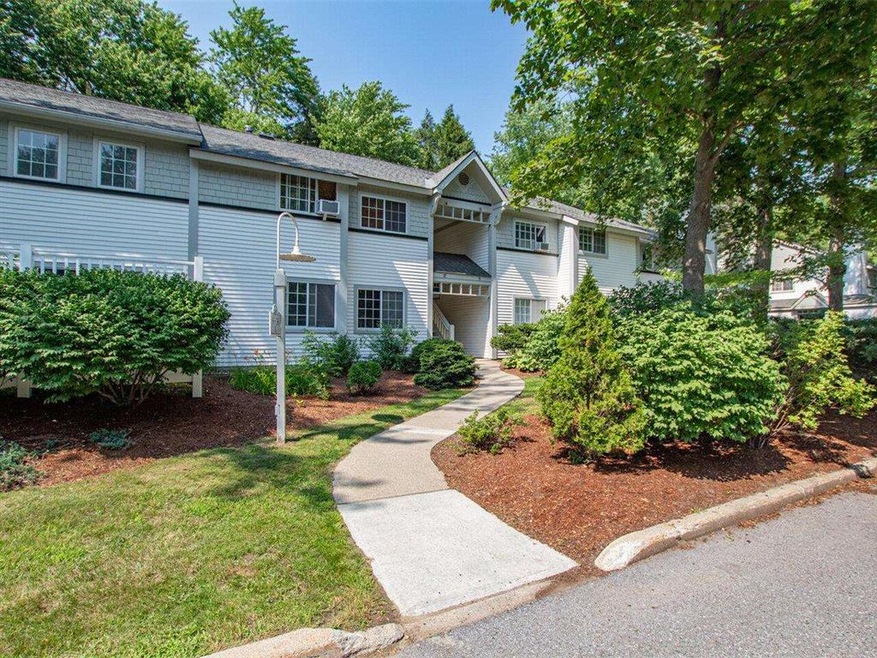 11 Winding Brook Dr unit 11, South Burlington, VT 05403 - photo 1