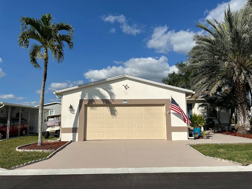 60 Buttonwood Ln, Naples, FL 34112 - photo 1