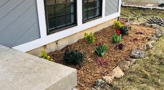 9905 W 49th Place, Shawnee, KS 66203 - photo 1