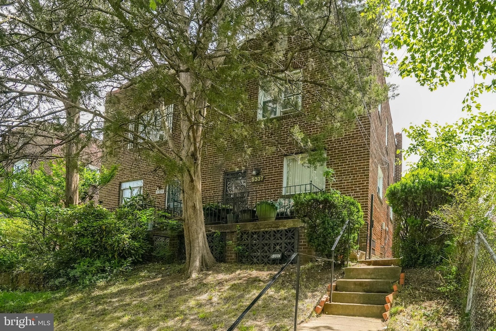 5337 Blaine St NE, Washington, DC 20019 - photo 1