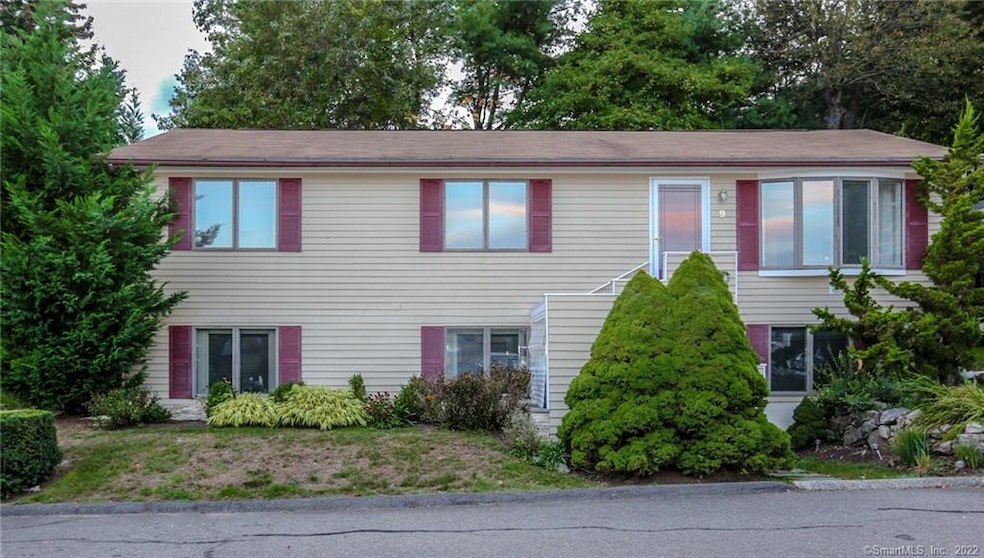 9 Oakview Ln, Westport, CT 06880 - photo 1