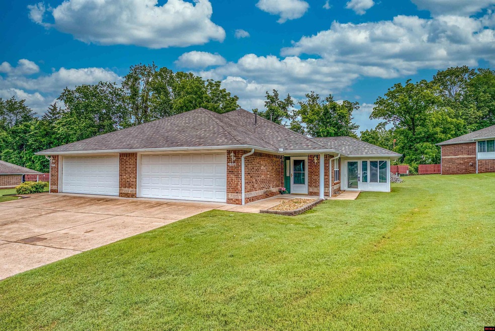 Under Contract $219,900