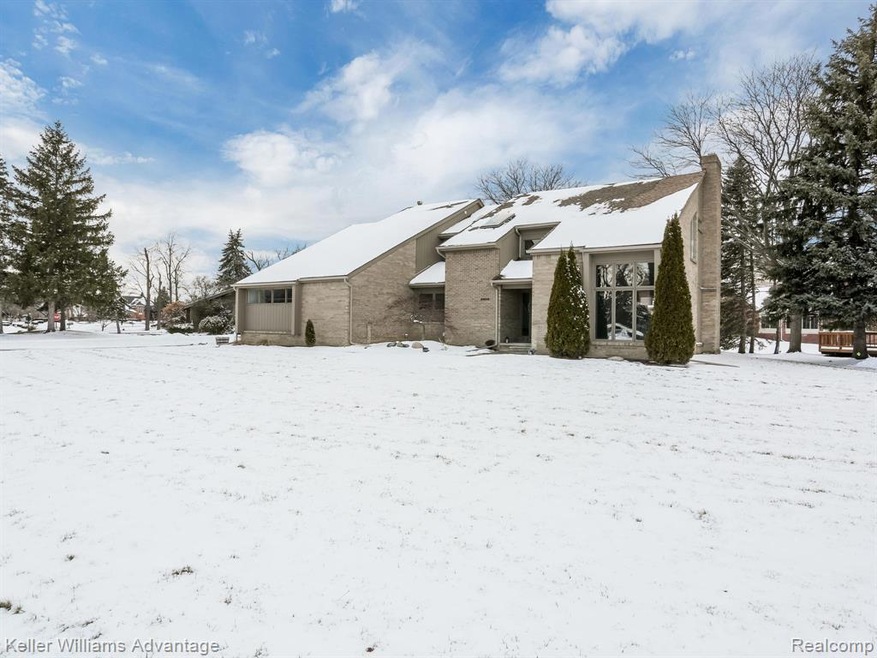 4606 Strandwyck Rd West-032-034-4606 Strandwyck Ro