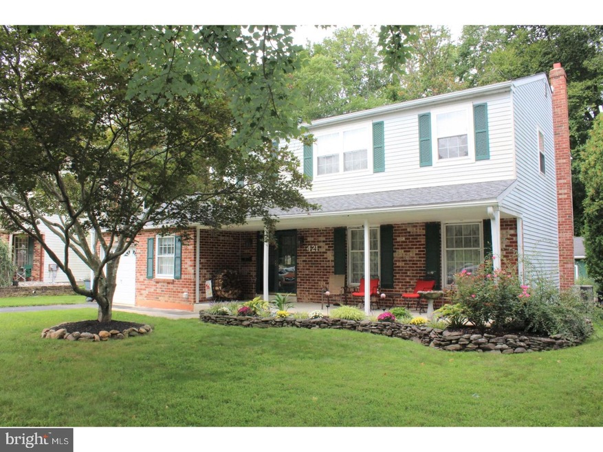 421 Camelot Dr, Brookhaven, PA 19015 - photo 1