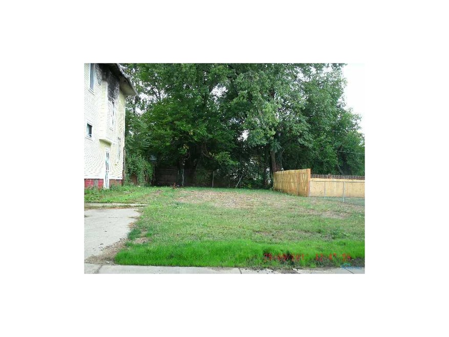 Land/Lot.
