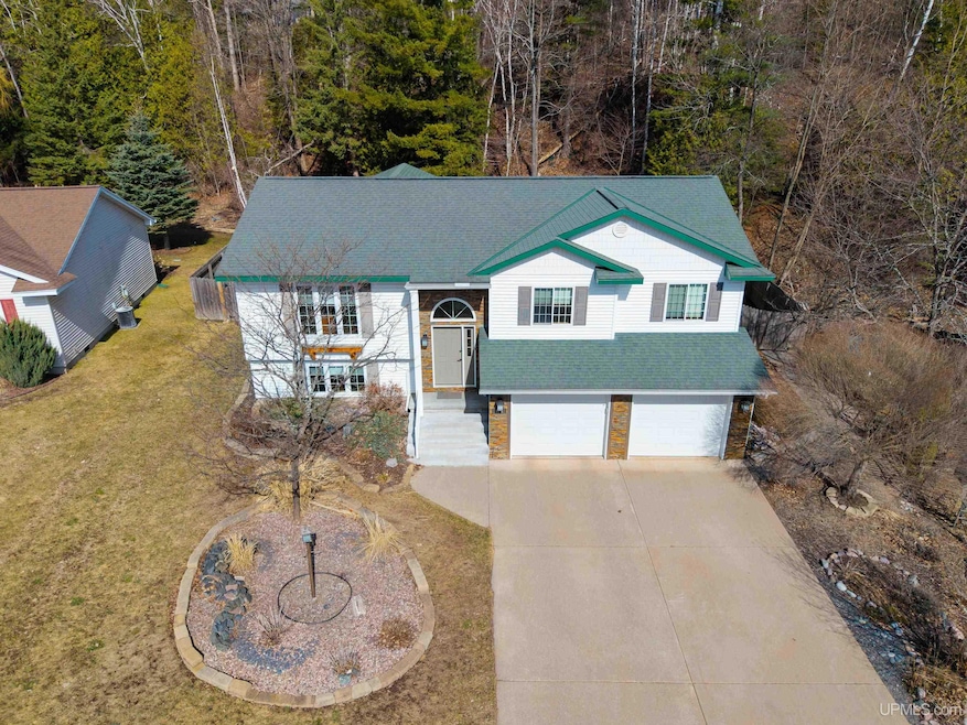 Sold $460,000