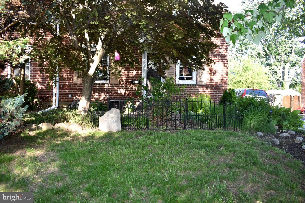 738 Fairview Rd, Swarthmore, PA 19081 - photo 1