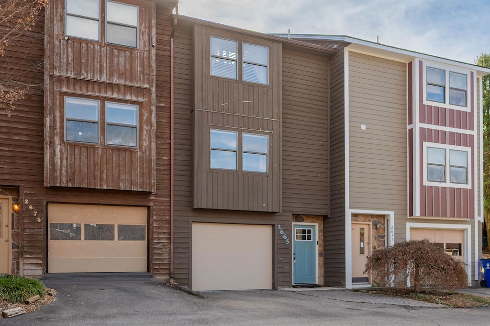 2665 Glade Dr SE, Christiansburg, VA 24073 - photo 1