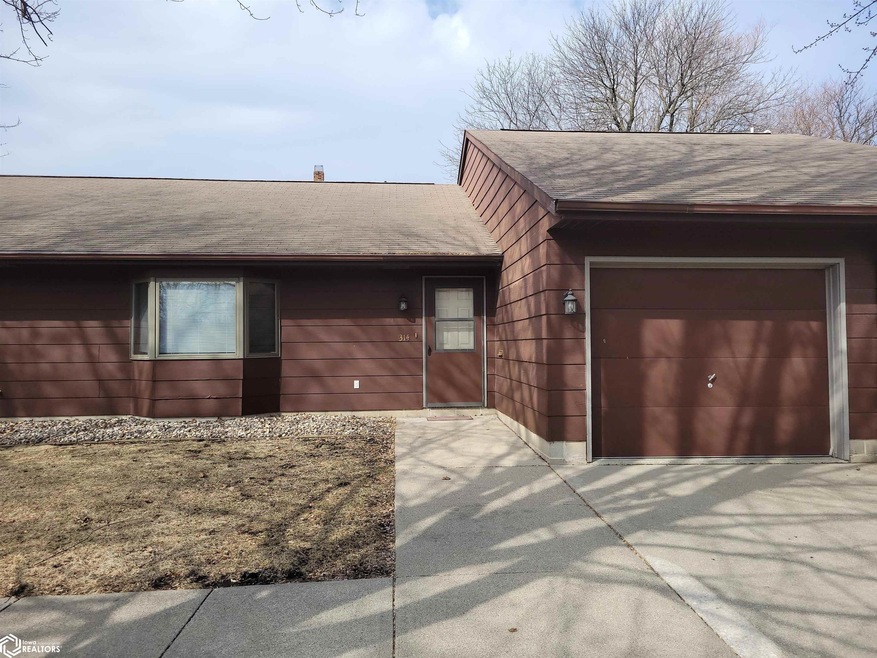 314 1st St NE unit 7, Clarion, IA 50525 - photo 1