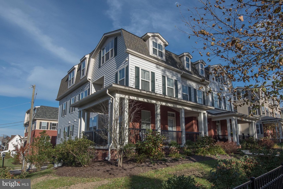 883 Old Lancaster Rd unit B-2, Bryn Mawr, PA 19010 - photo 1