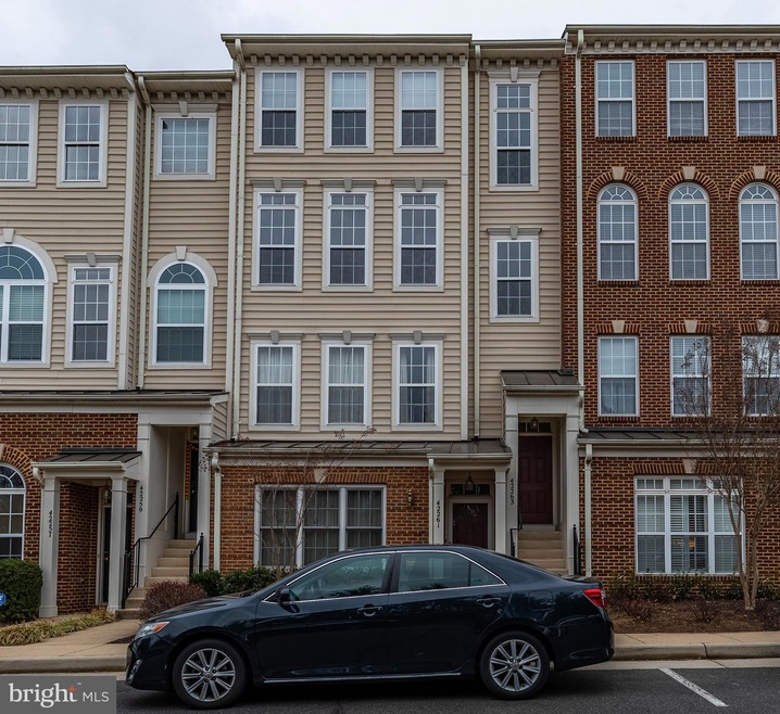 42263 Terrazzo Terrace unit 610, Stone Ridge, VA 20105 - photo 1