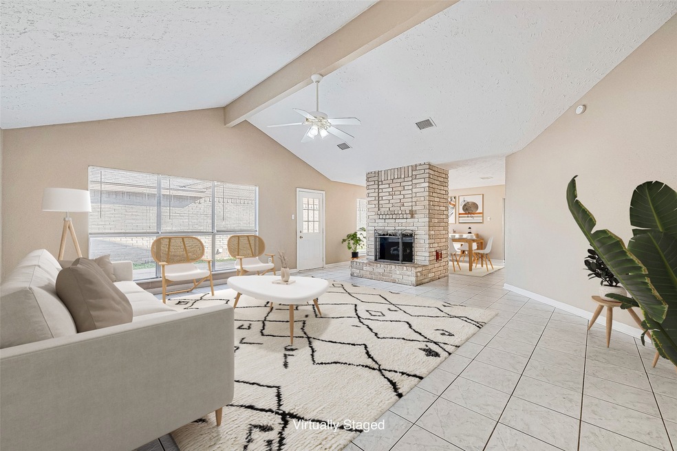 *Virtually Staged* A bright and spacious living ro