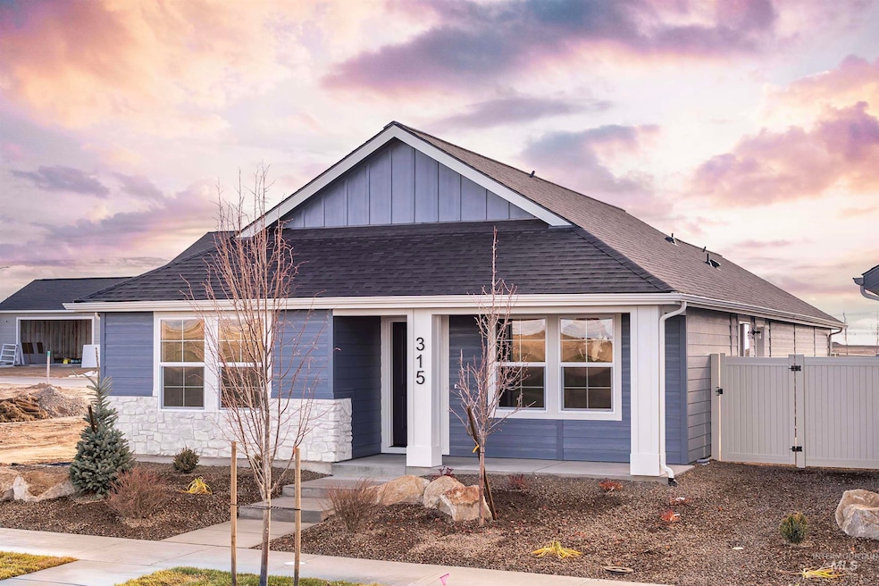 315 E Chevy Dr, Boise, ID 83716 - photo 1