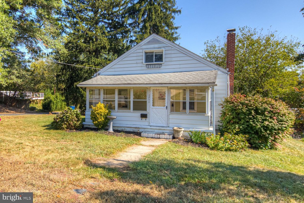 1711 Royal Ave, Wilmington, DE 19804 - photo 1