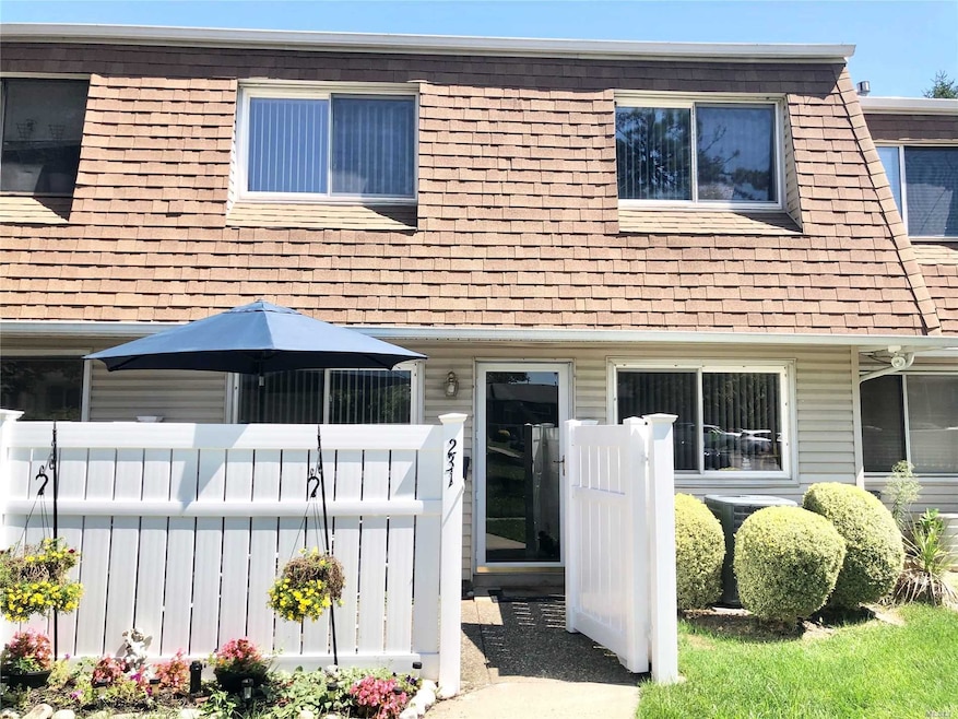 231 Storm Dr, Holtsville, NY 11742 - photo 1