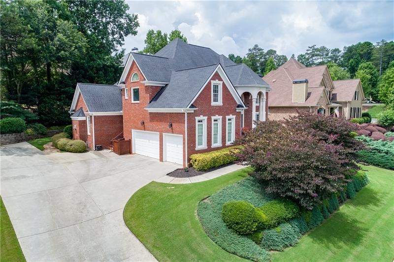 1072 Heathchase Dr, Suwanee, GA 30024 - photo 1