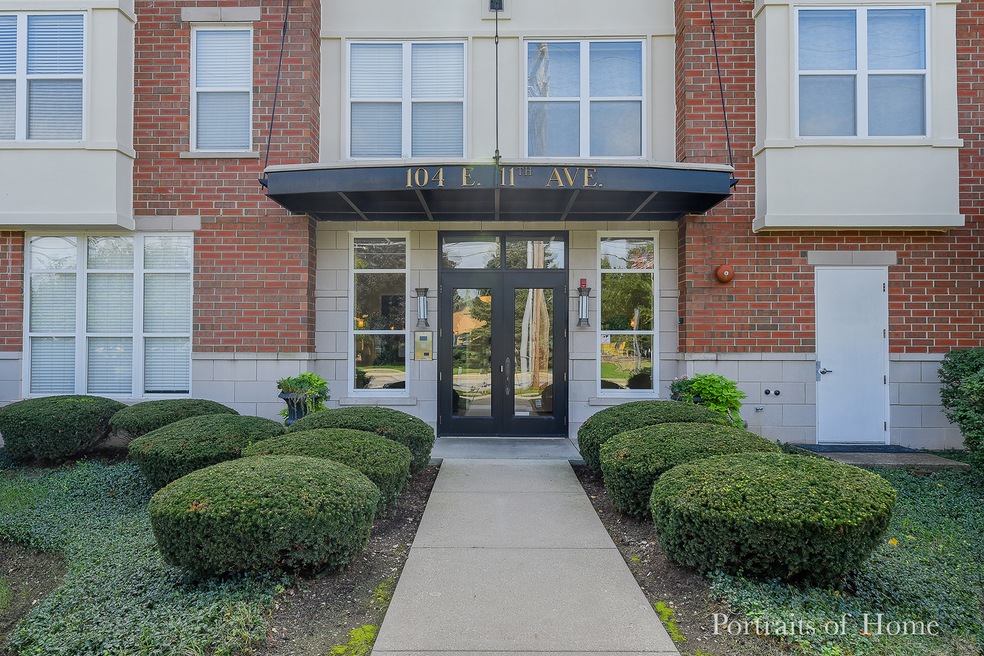 104 E 11th Ave unit 206, Naperville, IL 60563 - photo 1