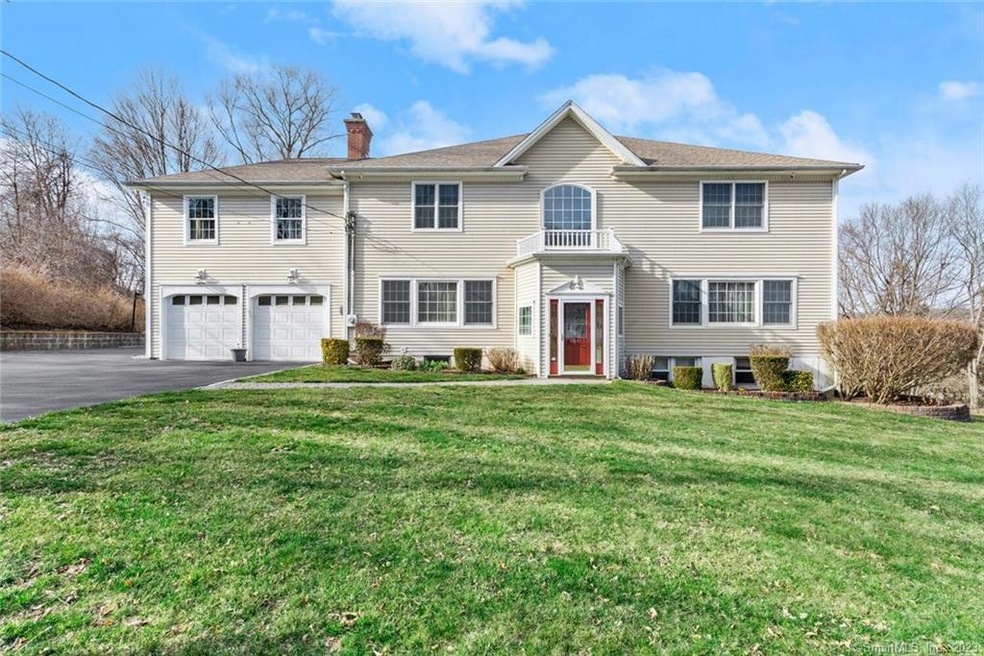 42 Grandview Dr, Trumbull, CT 06611 - photo 1