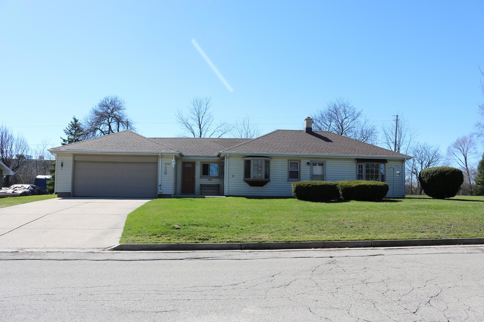 4989 N 132nd St, Butler, WI 53007 - photo 1
