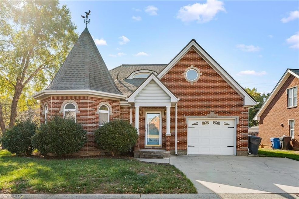 Under Contract $281,000 • Co-Listing Agent